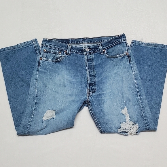VINTAGE Levi's 501 Distressed High Rise Loose Fit Button-Fly Boyfriend Jeans - Picture 4 of 14